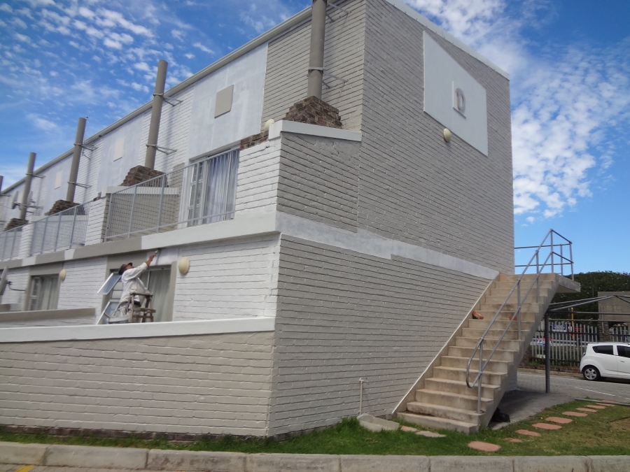 1 Bedroom Property for Sale in Humewood Eastern Cape